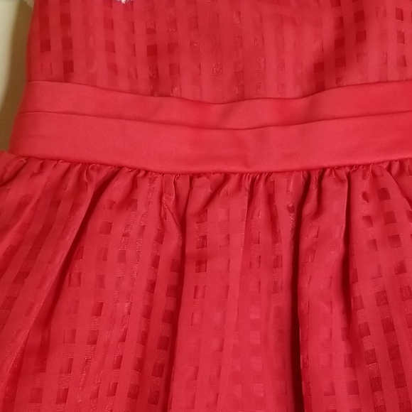 HOLIDAY PARTY DRESS - Picture 3 of 7